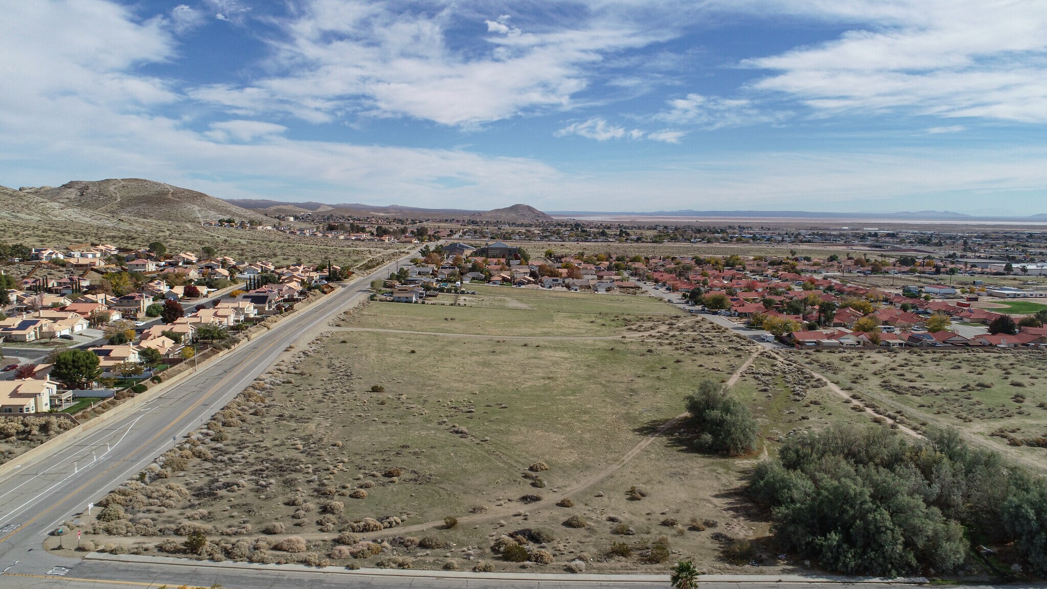 30th St, Rosamond, CA à vendre Photo principale- Image 1 de 7