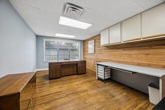 1212 Antoine Dr, Houston, TX for lease Interior Photo- Image 1 of 1