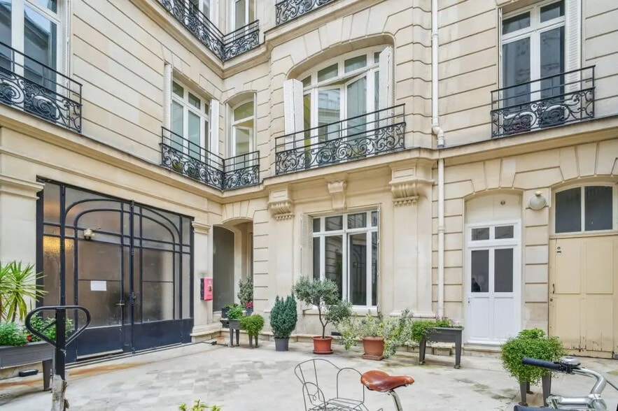 63 Rue La Boétie, Paris for lease - Building Photo - Image 3 of 11