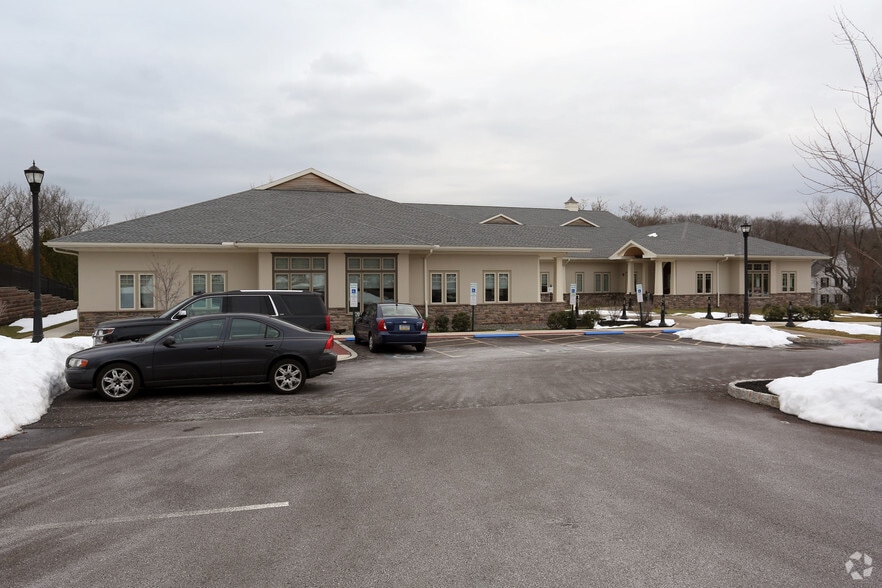 20 N Sunnybrook Rd, Pottstown, PA for lease - Building Photo - Image 2 of 6