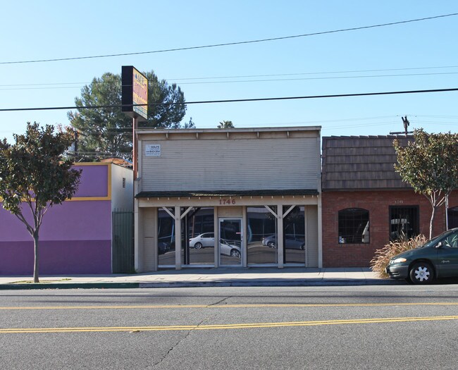 More details for 1746 Victory Blvd, Glendale, CA - Retail for Sale