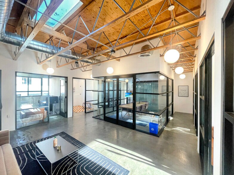 5532-5538 N Figueroa St, Los Angeles, CA à louer - Photo du bâtiment - Image 2 de 6