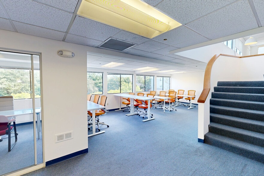 80-96 Sherman St, Cambridge, MA for lease - Matterport 3D Scan - Image 3 of 21