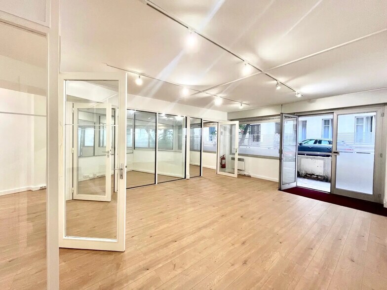 Bureau dans Paris à louer - Photo intérieure - Image 1 de 7