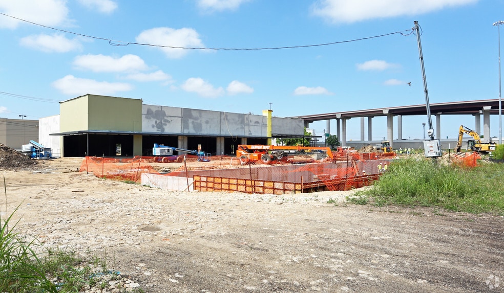 13000 N FM 620, Austin, TX for lease - Building Photo - Image 2 of 13