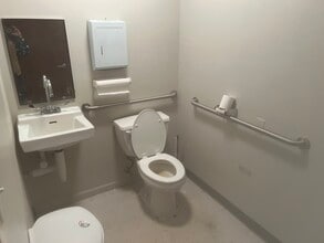 703 N Bridge St, Elkton, MD à louer Photo intérieure- Image 1 de 7