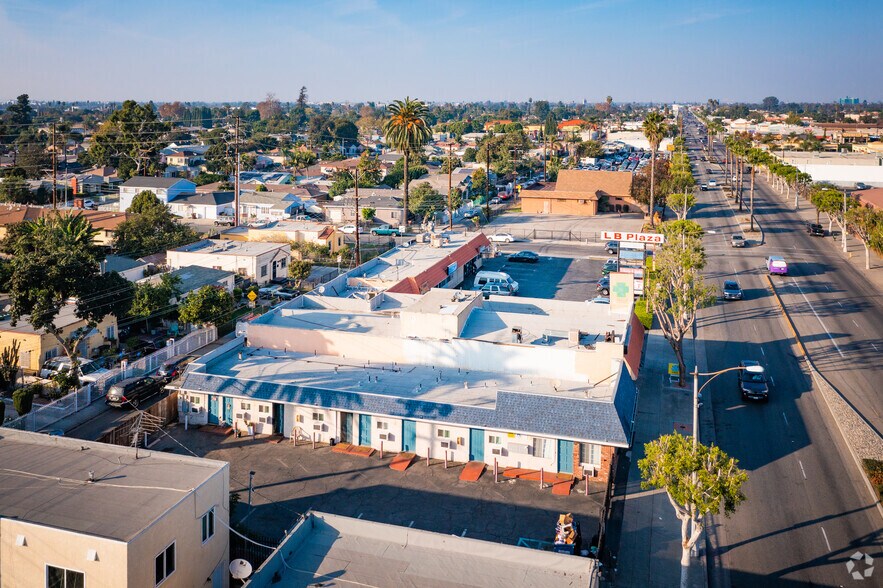 605 N Long Beach Blvd, Compton, CA à vendre - Photo du bâtiment - Image 2 de 4