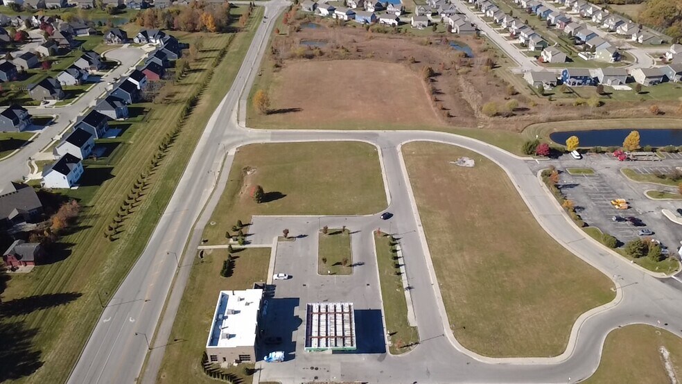 7963 Paul Ave, Brownsburg, IN à vendre - Photo du bâtiment - Image 2 de 11