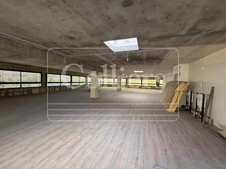 Bureau dans Aubagne à louer - Photo intérieure - Image 2 de 3