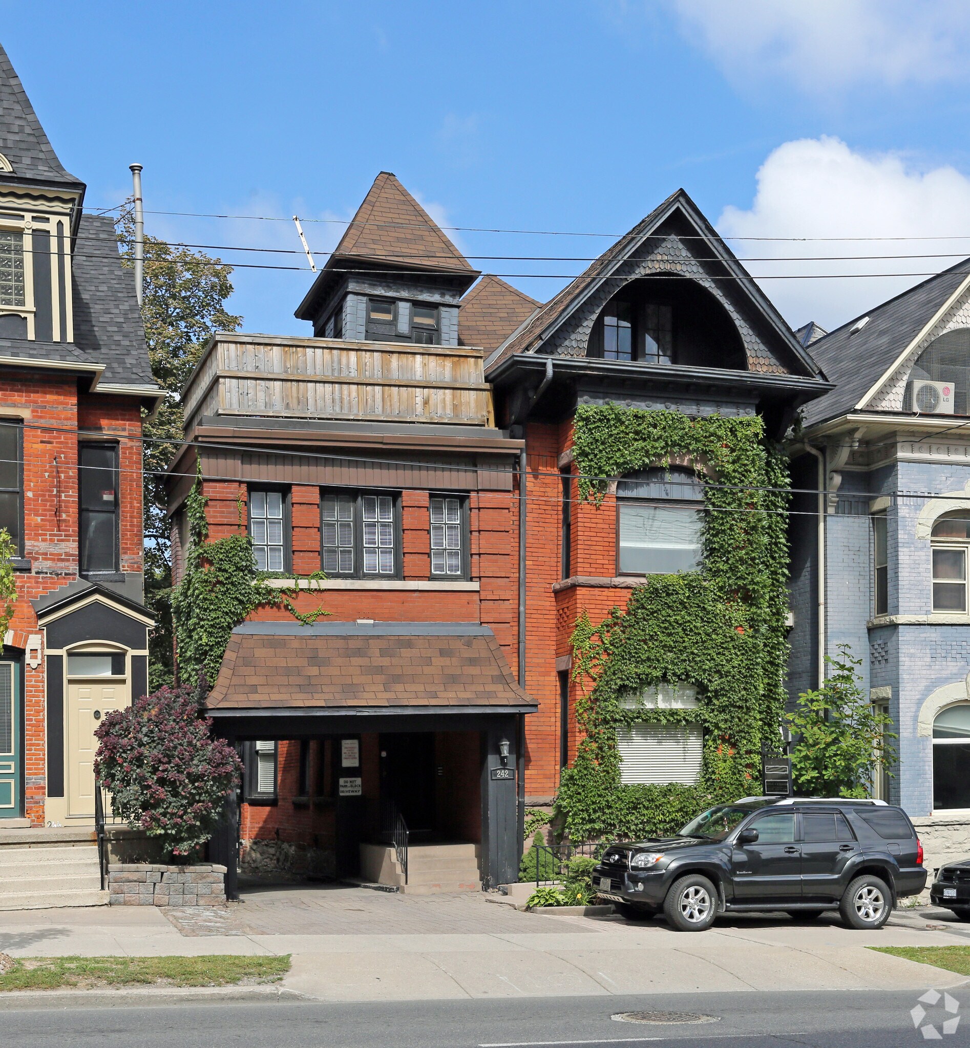 242 James St S, Hamilton, ON à vendre Photo principale- Image 1 de 1