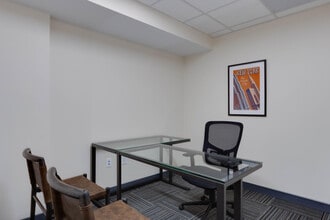 3541-3543 W Braddock Rd, Alexandria, VA for lease Interior Photo- Image 2 of 4