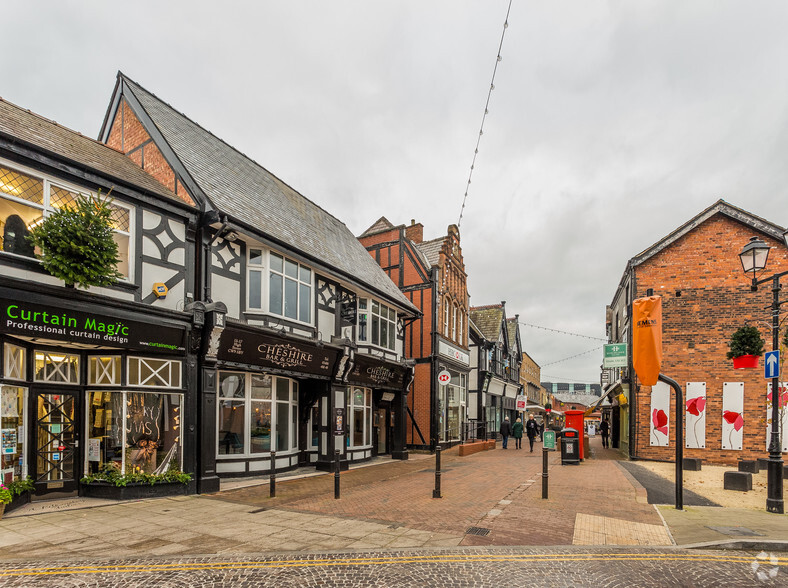 15-17 High St, Northwich for lease - Primary Photo - Image 1 of 3