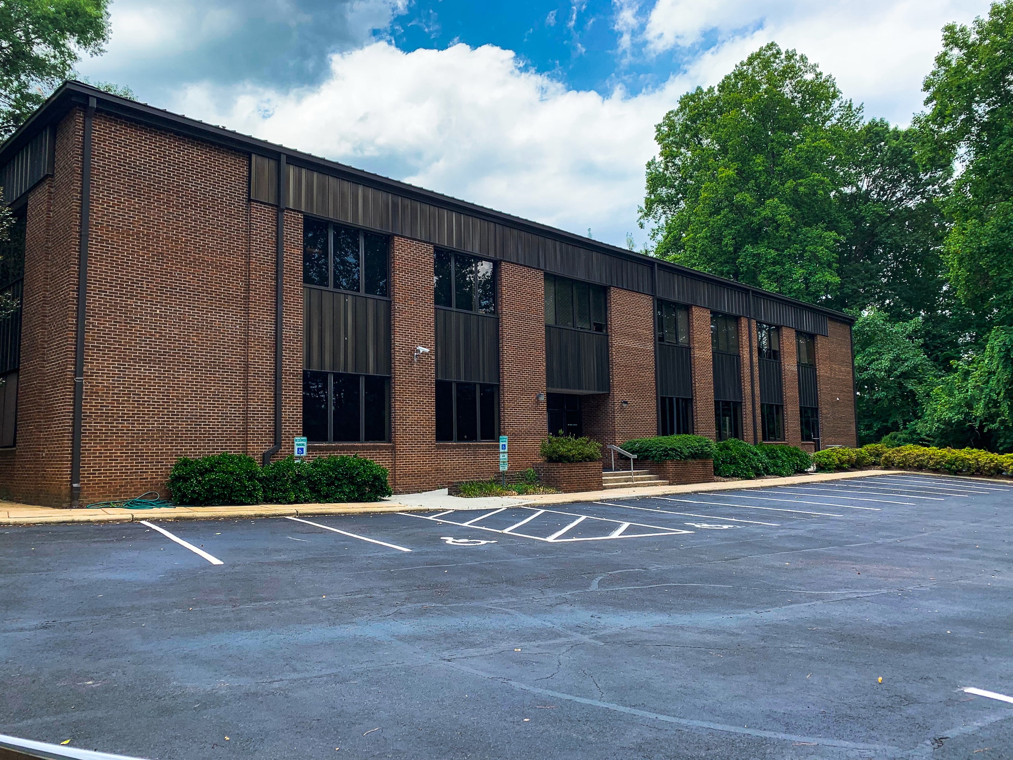 2310 Myron Dr, Raleigh, NC for lease Primary Photo- Image 1 of 12