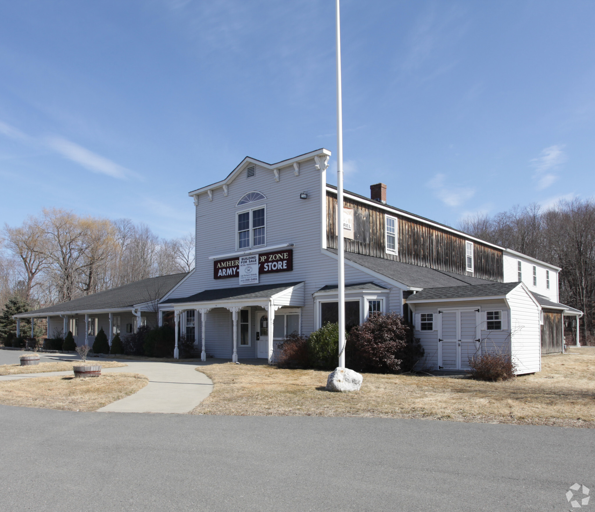 227 Russell St, Hadley, MA à vendre Photo principale- Image 1 de 4