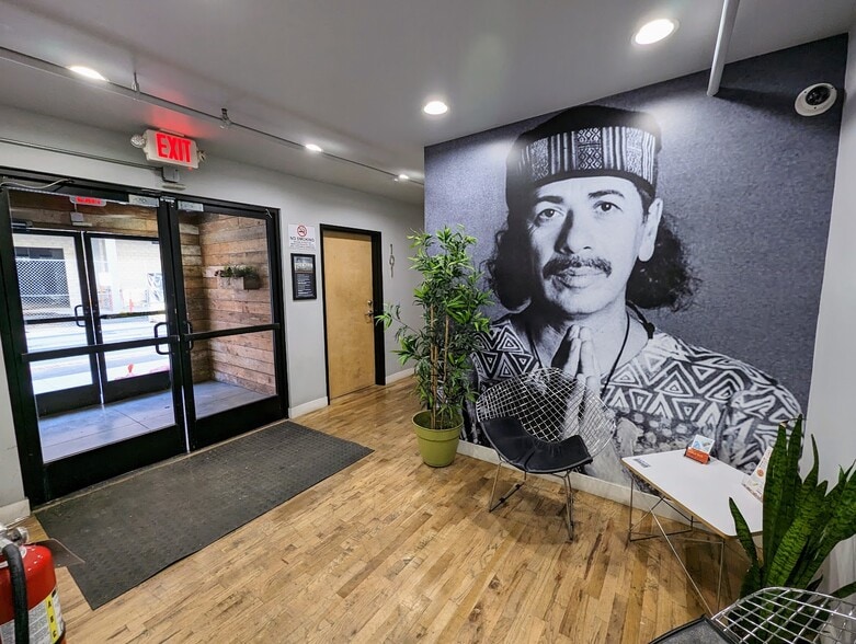 501 N Main St, Santa Ana, CA à louer - Photo du bâtiment - Image 2 de 5