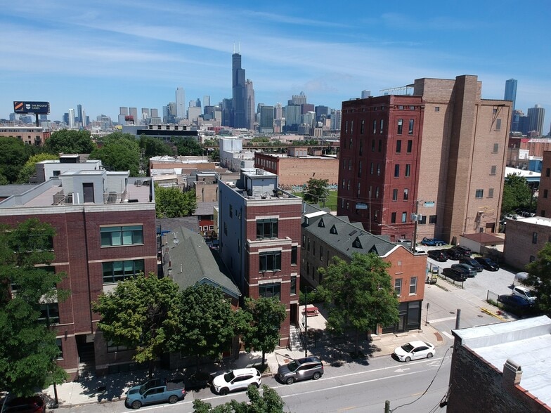556 W 18th St, Chicago, IL for sale - Building Photo - Image 2 of 5