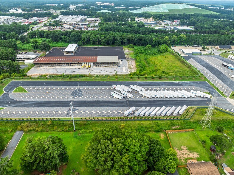 1679 Koppers Ct, Conley, GA à louer - Photo du bâtiment - Image 3 de 9