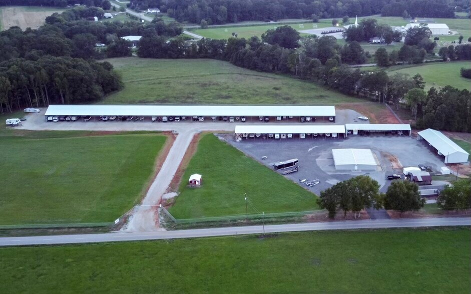 160 Lake Shore dr, Cropwell, AL for sale - Building Photo - Image 3 of 6