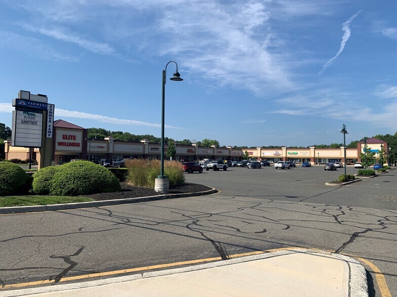 2394-2458 US Highway 9, Howell, NJ for lease - Building Photo - Image 2 of 5