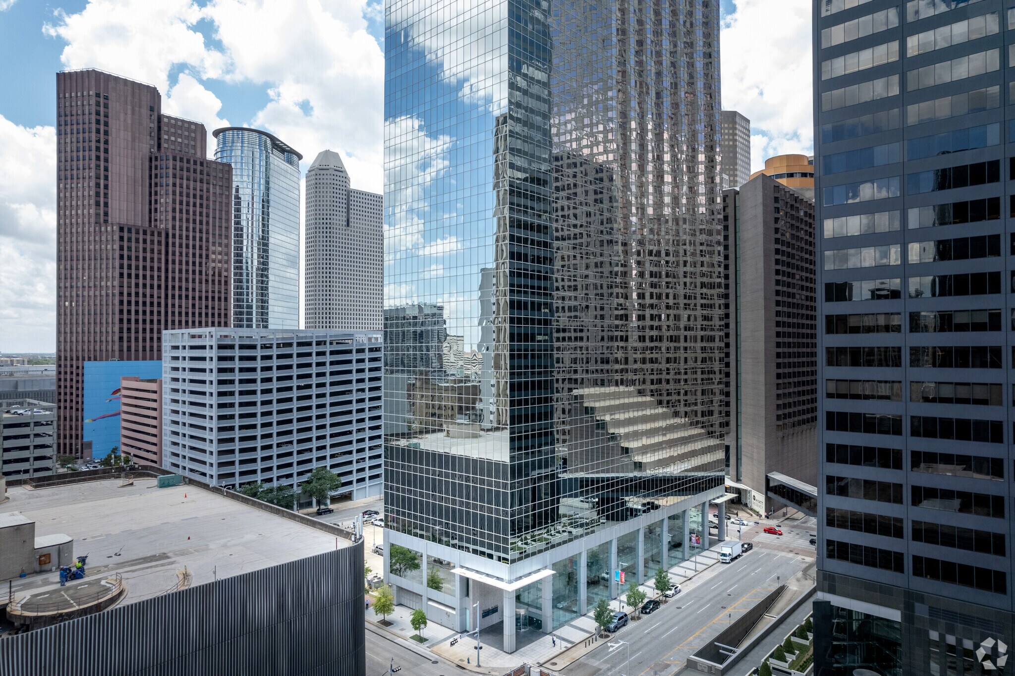 1201 Louisiana St, Houston, TX for lease Building Photo- Image 1 of 5