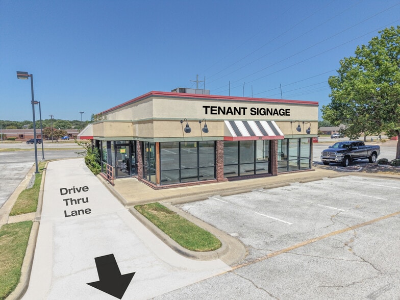 494 Grapevine Hwy, Hurst, TX for sale - Building Photo - Image 2 of 3