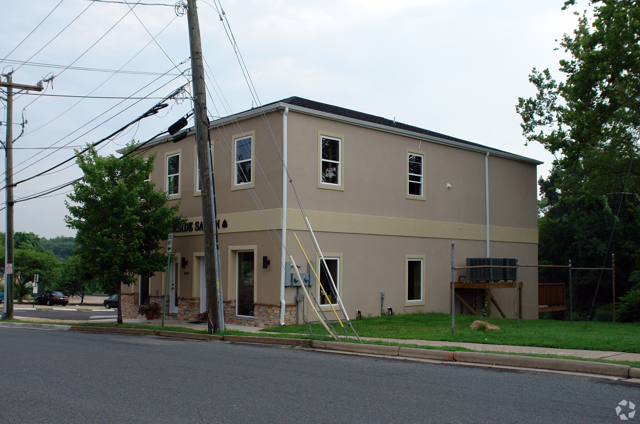 1005 Sophia St, Fredericksburg, VA à louer Photo principale- Image 1 de 3