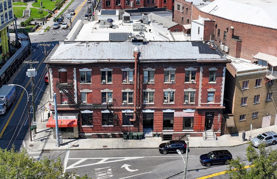 143 Westchester Ave, Port Chester, NY for sale - Building Photo - Image 2 of 5