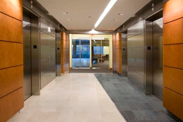 3120 Fairview Park Dr, Falls Church, VA for lease Lobby- Image 1 of 6