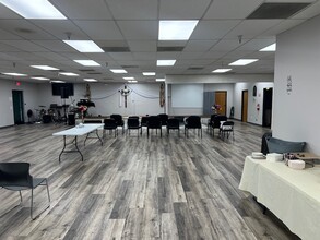 7237 E Southgate Dr, Sacramento, CA for lease Interior Photo- Image 2 of 11