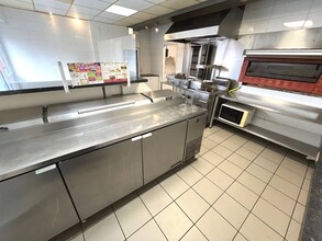 6 Lombard Pl, Great Lumley for lease Interior Photo- Image 2 of 8