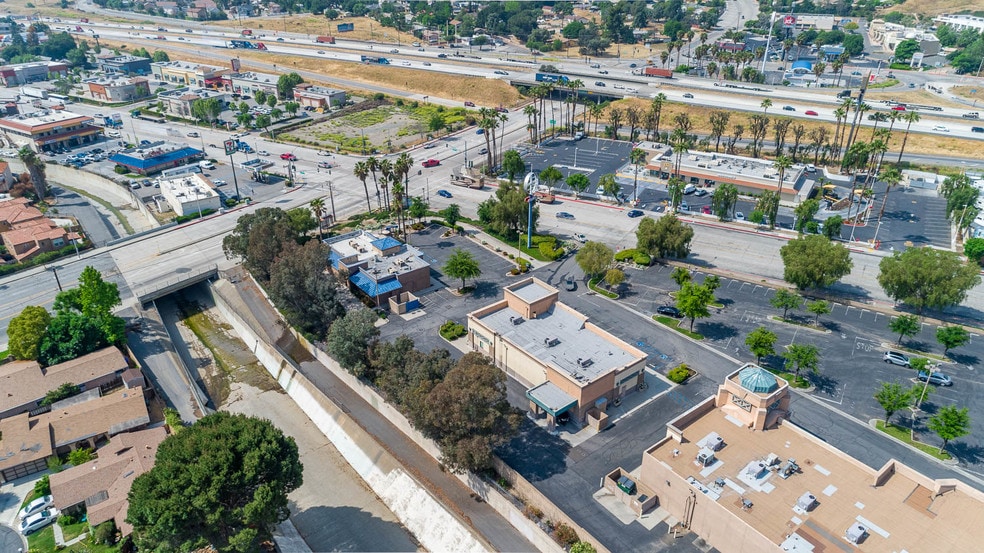 31884-31940 Castaic Rd, Castaic, CA for lease - Aerial - Image 2 of 2