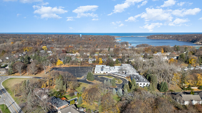 Plus de détails pour 3000 E Ridge Rd, Rochester, NY - Bureau à louer