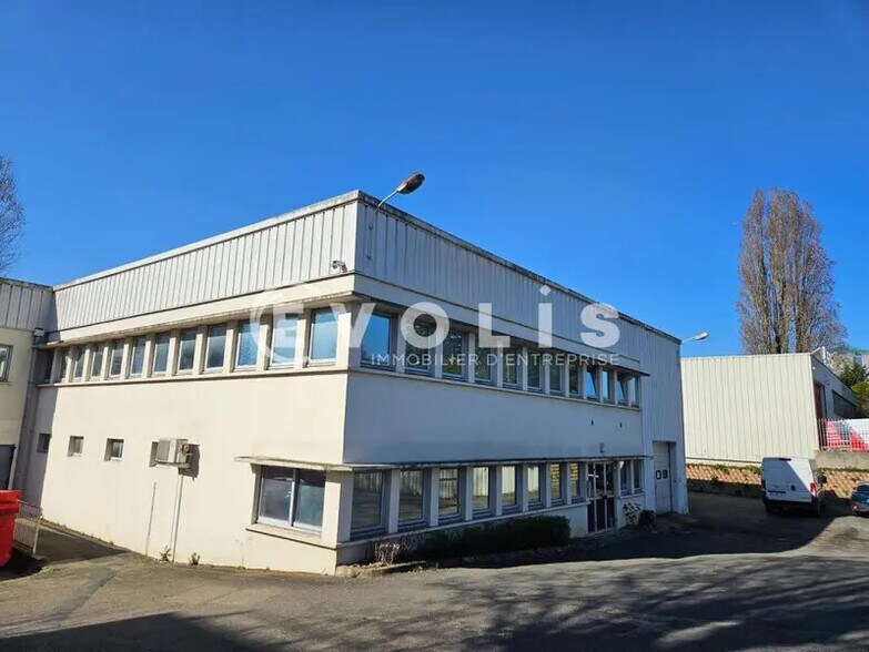 Local d'activités dans Palaiseau à vendre - Photo du bâtiment - Image 1 de 10