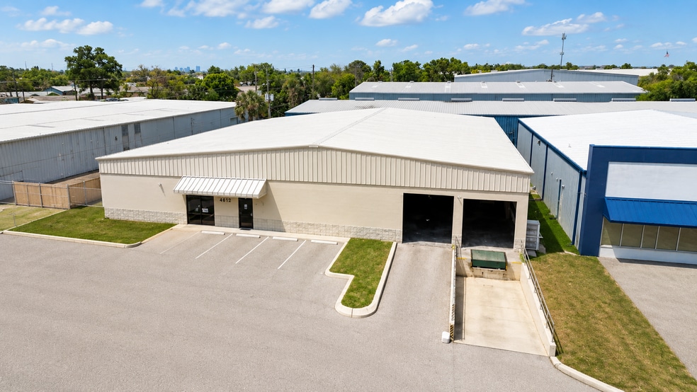 4612 107th Cir N, Clearwater, FL for lease - Building Photo - Image 3 of 13