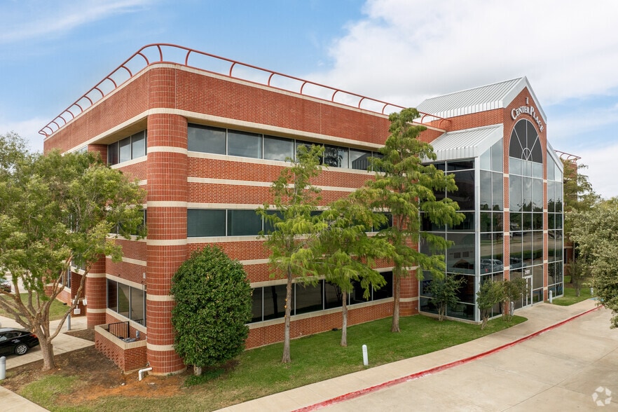 3101 Churchill Dr, Flower Mound, TX à louer - Photo du bâtiment - Image 3 de 22