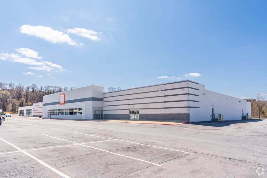 3405 Paxton St, Harrisburg, PA for lease - Building Photo - Image 2 of 6