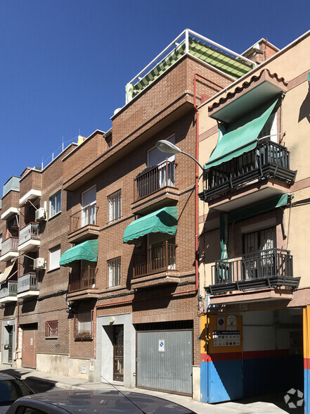 Calle del Papagayo, 25, Madrid, Madrid à vendre - Photo du bâtiment - Image 2 de 2