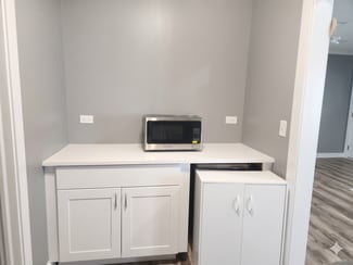 More details for 308 E South St, Plano, IL - Office for Sale