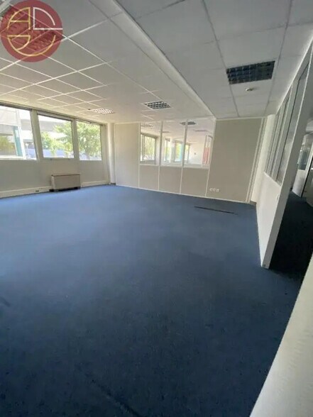 Bureau dans Labège à louer - Photo du bâtiment - Image 2 de 11