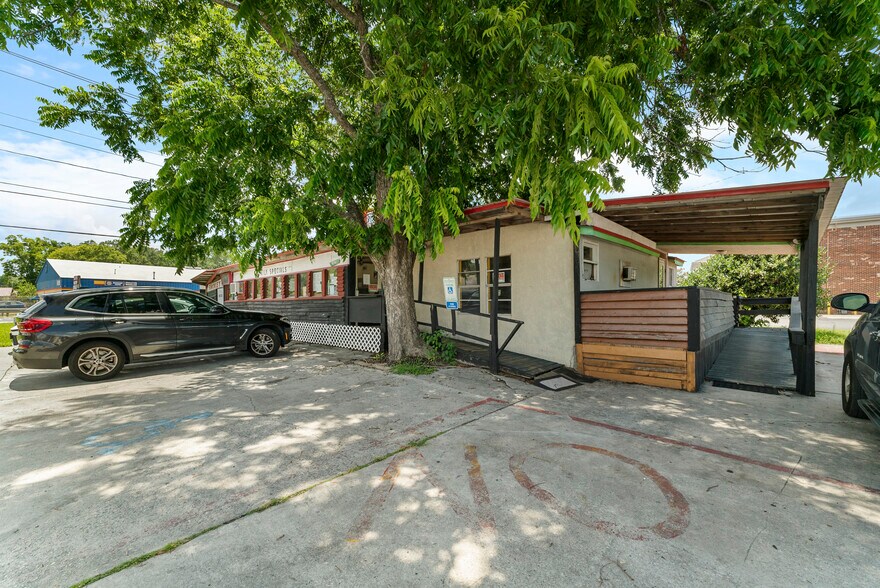 4118 Augusta Rd, Savannah, GA à vendre - Photo du bâtiment - Image 3 de 37