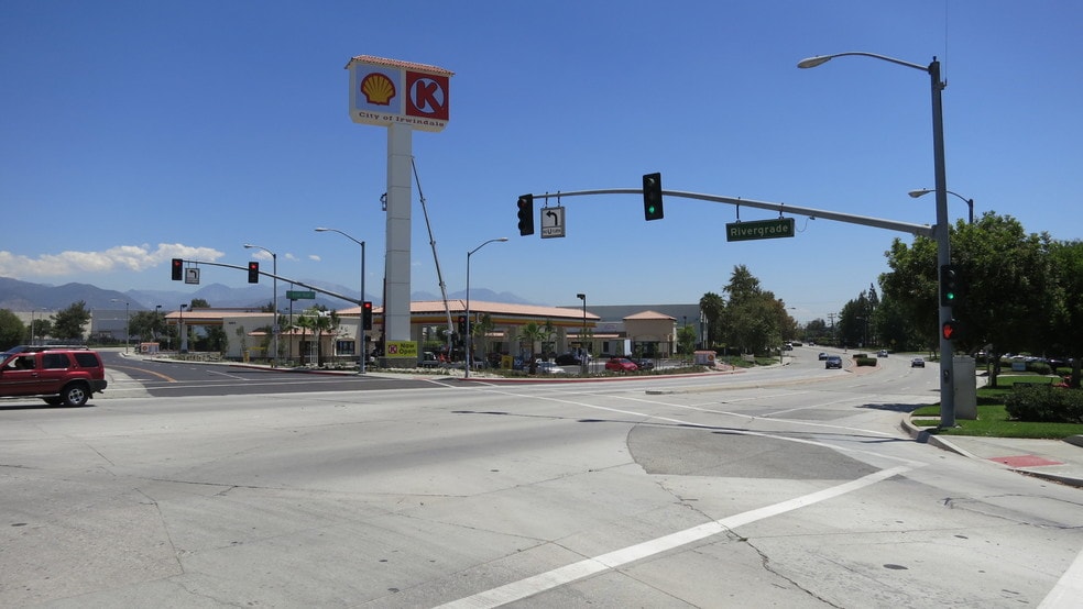 5200 Rivergrade Rd, Irwindale, CA for lease - Building Photo - Image 3 of 16