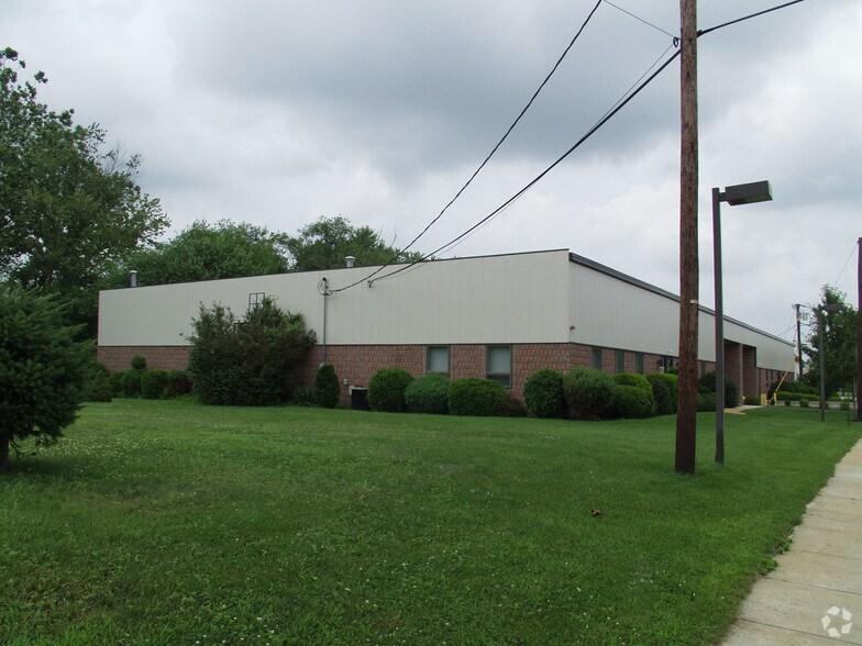 110-130 Miller Rd, Medford, NJ for sale - Primary Photo - Image 1 of 8