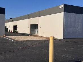 8601-8611 Roland St, Buena Park, CA à louer Photo du bâtiment- Image 1 de 1