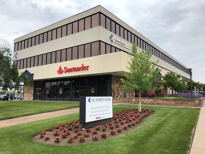 342 N Main St, West Hartford, CT for lease - Primary Photo - Image 1 of 7