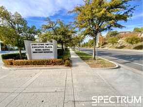 27965 Smyth Dr, Valencia, CA for lease Building Photo- Image 2 of 4