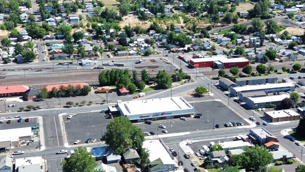 336 SW Emigrant Ave, Pendleton, OR à vendre - Photo du bâtiment - Image 2 de 14