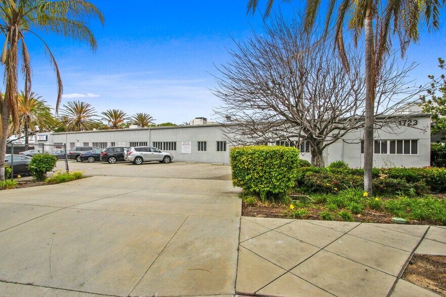 1723 Cloverfield Blvd, Santa Monica, CA à louer - Photo du bâtiment - Image 3 de 15