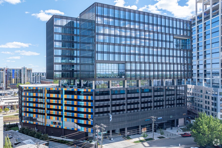 2151 Hawkins St, Charlotte, NC for lease - Primary Photo - Image 1 of 17