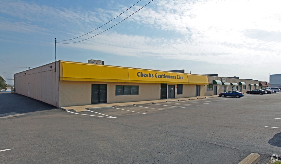 902-930 Watertower Ln, West Carrollton, OH à louer - Photo du bâtiment - Image 2 de 6