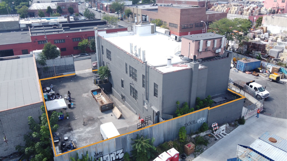 1360 Garrison Ave, Bronx, NY à vendre - Photo du bâtiment - Image 3 de 10